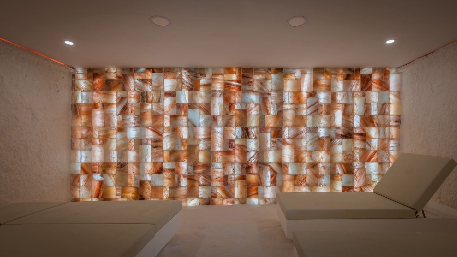 2 bedroom Apartment for sale in Benalmadena with pool - € 822,000 (Ref: 9424123)