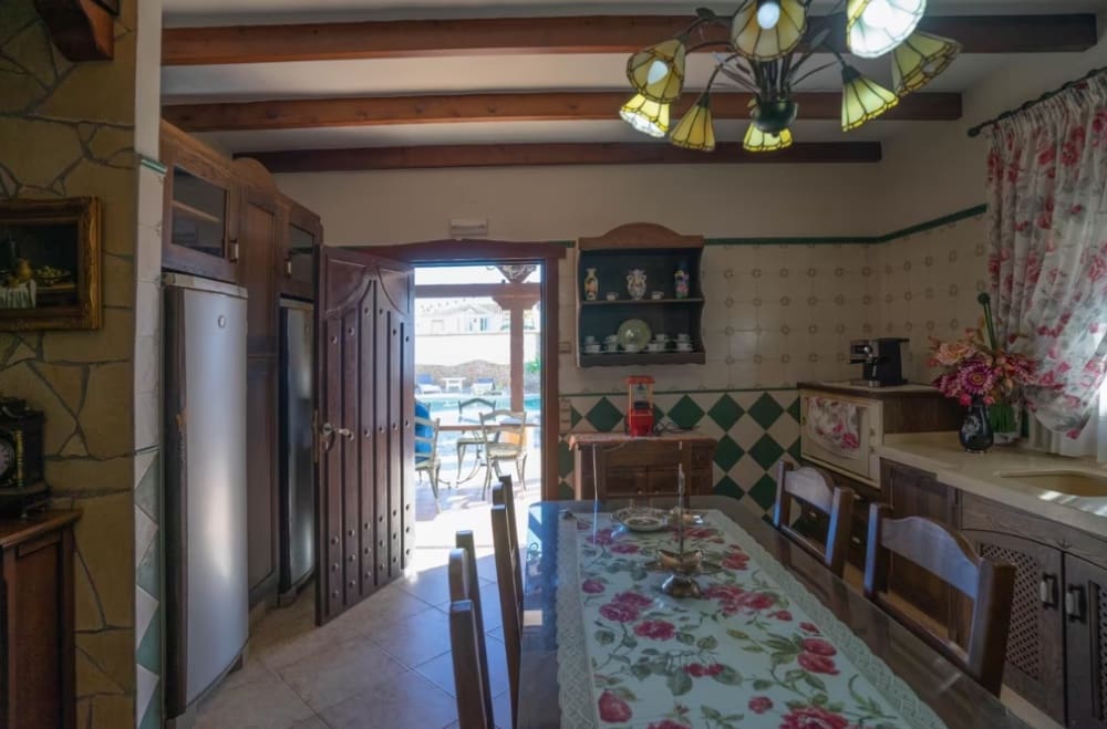 5 bedroom Villa for rent in Alhaurin el Grande with pool - € 3,300 (Ref: 9522830)