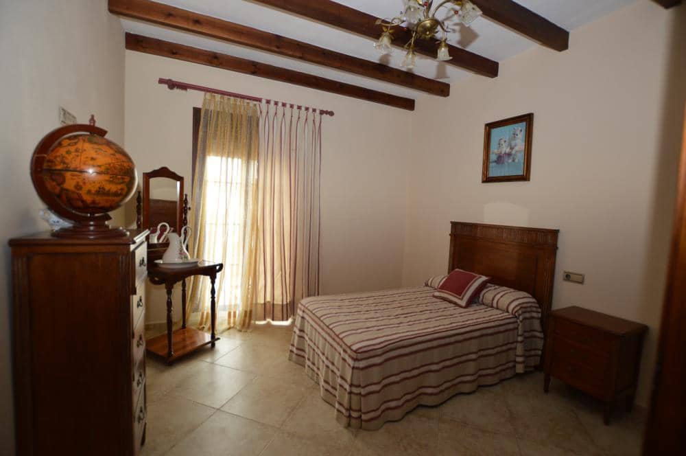 5 bedroom Villa for rent in Alhaurin el Grande with pool - € 3,300 (Ref: 9522830)