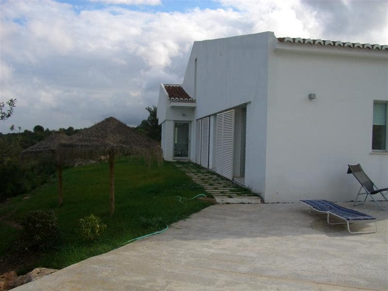 4 bedroom Villa for rent in Alhaurin el Grande with pool - € 2,000 (Ref: 9609925)
