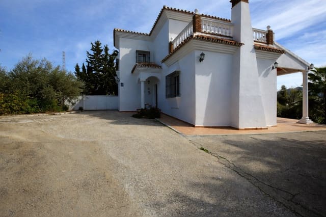 3 bedroom Villa for rent in Alhaurín el Grande with pool - € 1,600 (Ref: 9610191)