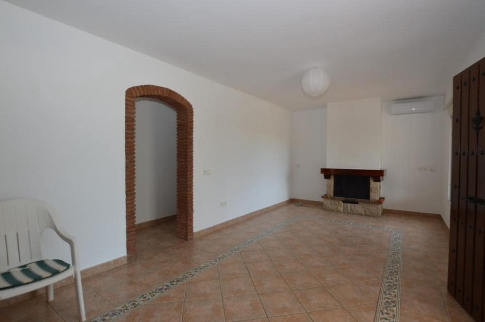 3 bedroom Villa for rent in Alhaurin el Grande with pool - € 1,800 (Ref: 9610604)