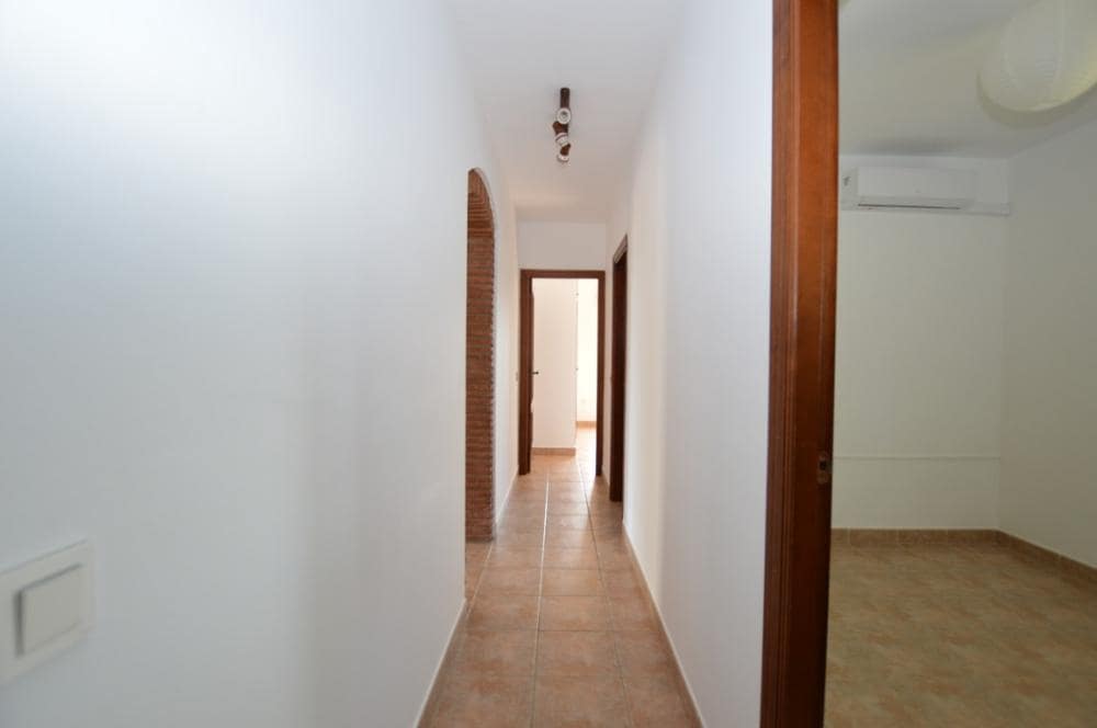 3 bedroom Villa for rent in Alhaurin el Grande with pool - € 1,800 (Ref: 9610604)