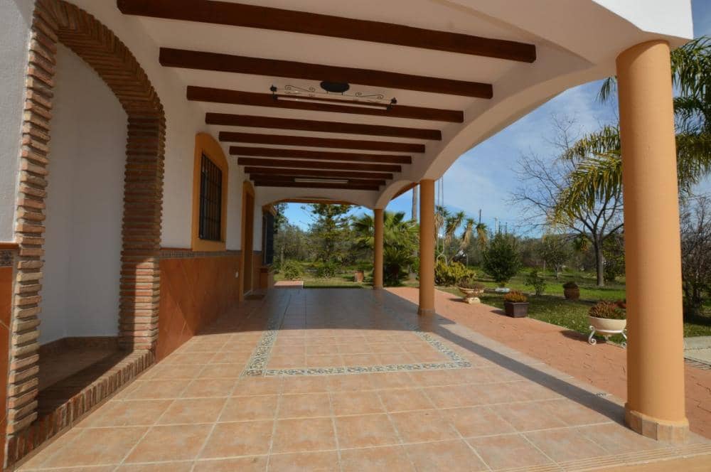 3 bedroom Villa for rent in Alhaurin el Grande with pool - € 1,800 (Ref: 9610604)