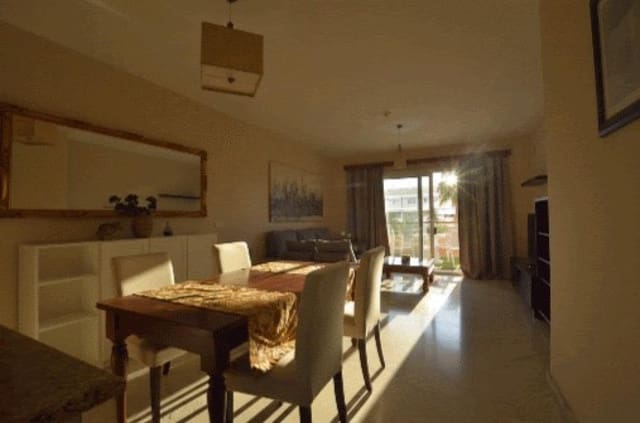 2 makuuhuone Huoneisto vuokrattavana paikassa Alhaurín de la Torre mukana uima-altaan - 1 500 € (Ref: 9650620)