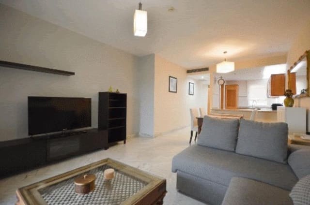 2 makuuhuone Huoneisto vuokrattavana paikassa Alhaurín de la Torre mukana uima-altaan - 1 500 € (Ref: 9650620)