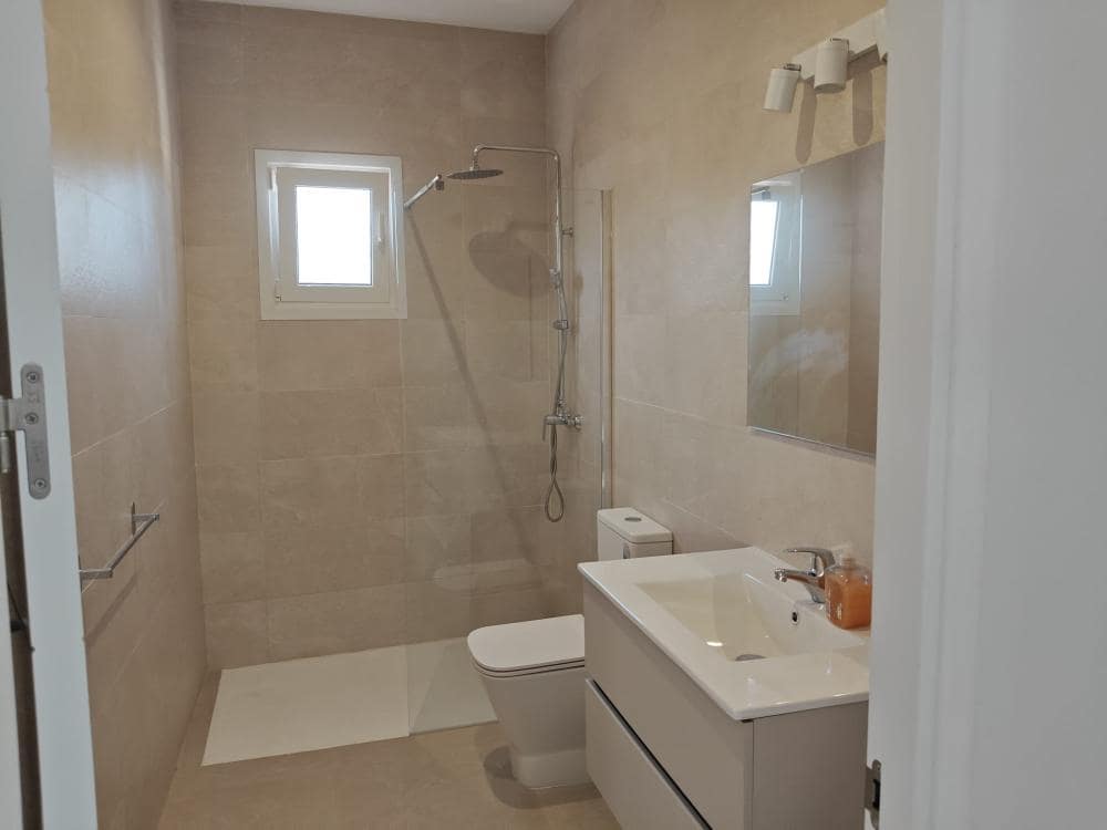 Chalet de 2 habitaciones en Alhaurín el Grande en alquiler - 1.300 € (Ref: 9687597)