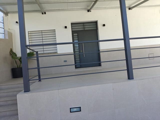 Chalet de 2 habitaciones en Alhaurín el Grande en alquiler - 1.300 € (Ref: 9687597)