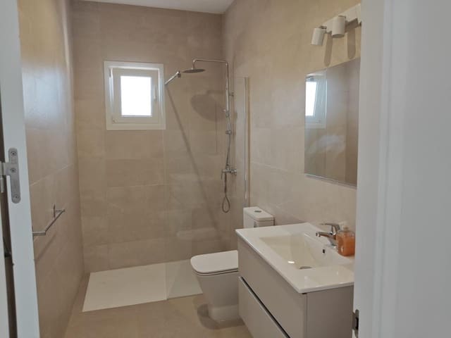 Chalet de 2 habitaciones en Alhaurín el Grande en alquiler - 1.300 € (Ref: 9687597)