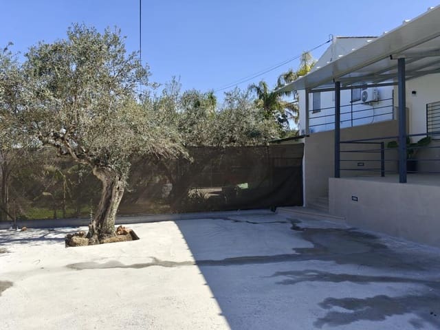 Chalet de 2 habitaciones en Alhaurín el Grande en alquiler - 1.300 € (Ref: 9687597)