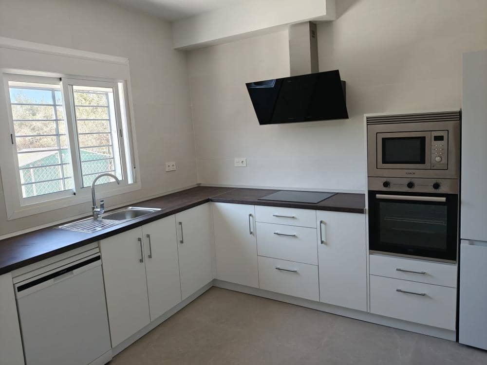 Chalet de 2 habitaciones en Alhaurín el Grande en alquiler - 1.300 € (Ref: 9687597)