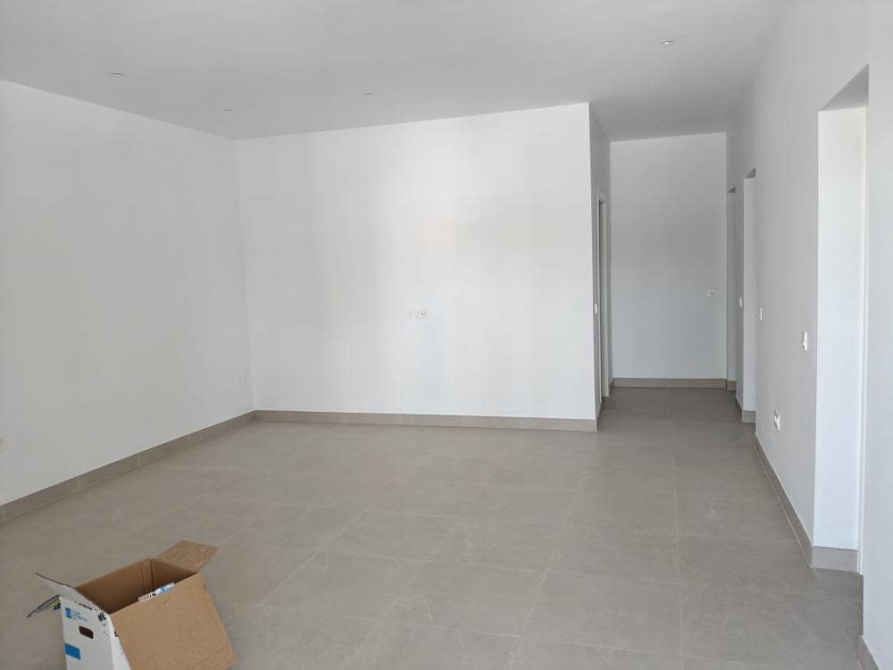 Chalet de 2 habitaciones en Alhaurín el Grande en alquiler - 1.300 € (Ref: 9687597)