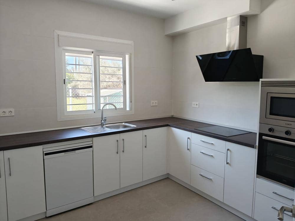 Chalet de 2 habitaciones en Alhaurín el Grande en alquiler - 1.300 € (Ref: 9687597)