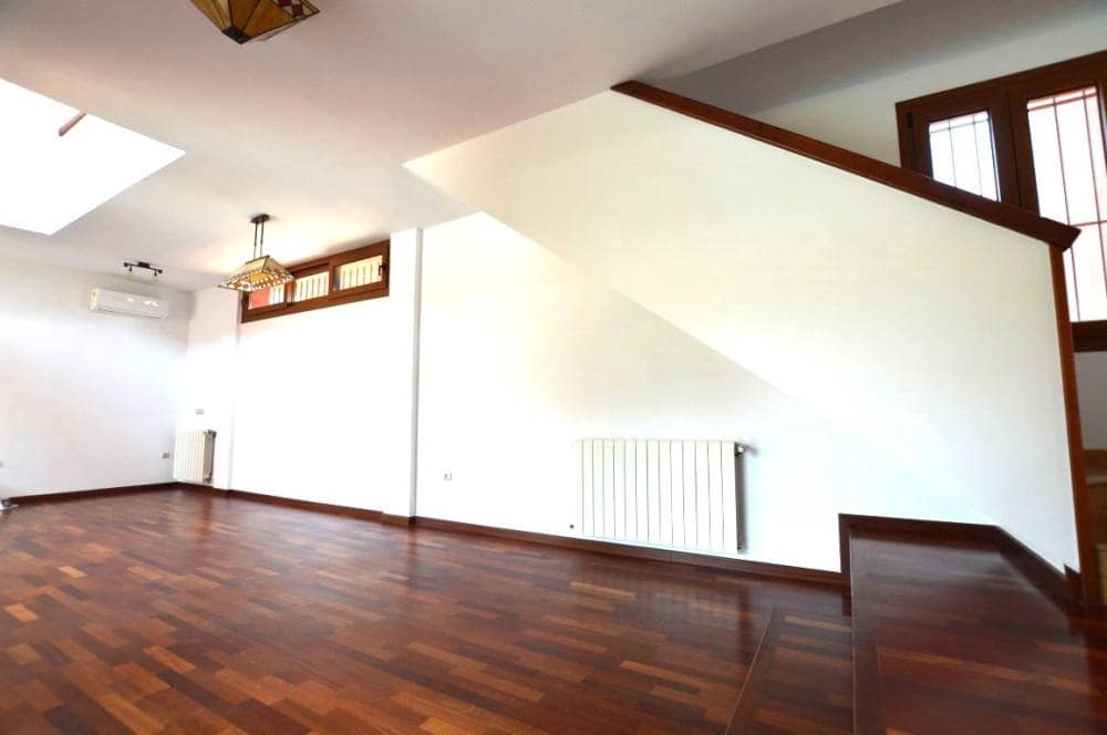 3 bedroom Villa for rent in Alhaurin de la Torre with pool - € 3,000 (Ref: 9733745)