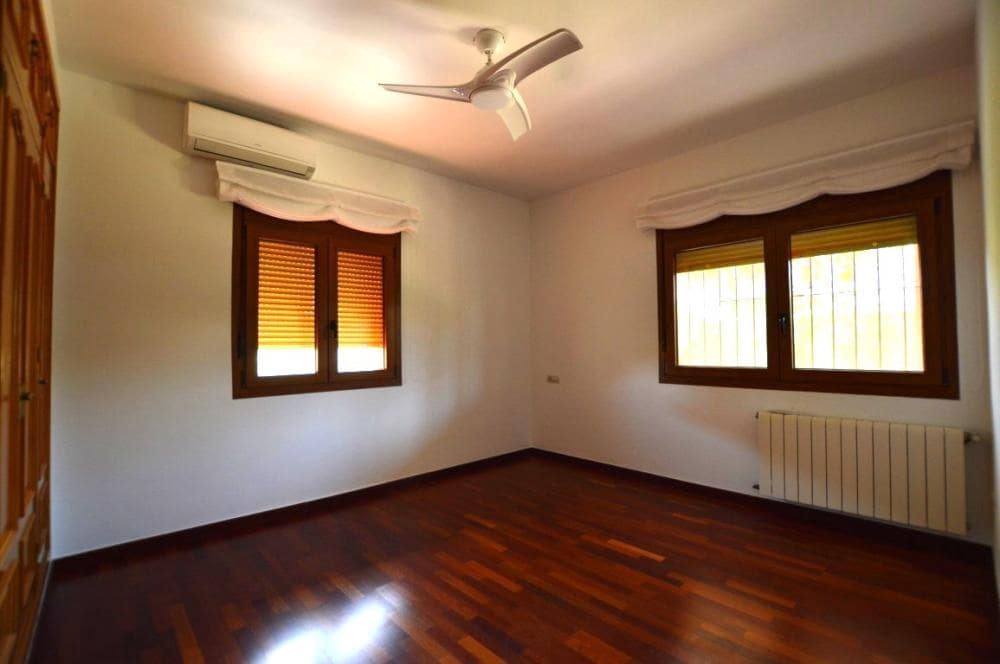 3 bedroom Villa for rent in Alhaurin de la Torre with pool - € 3,000 (Ref: 9733745)