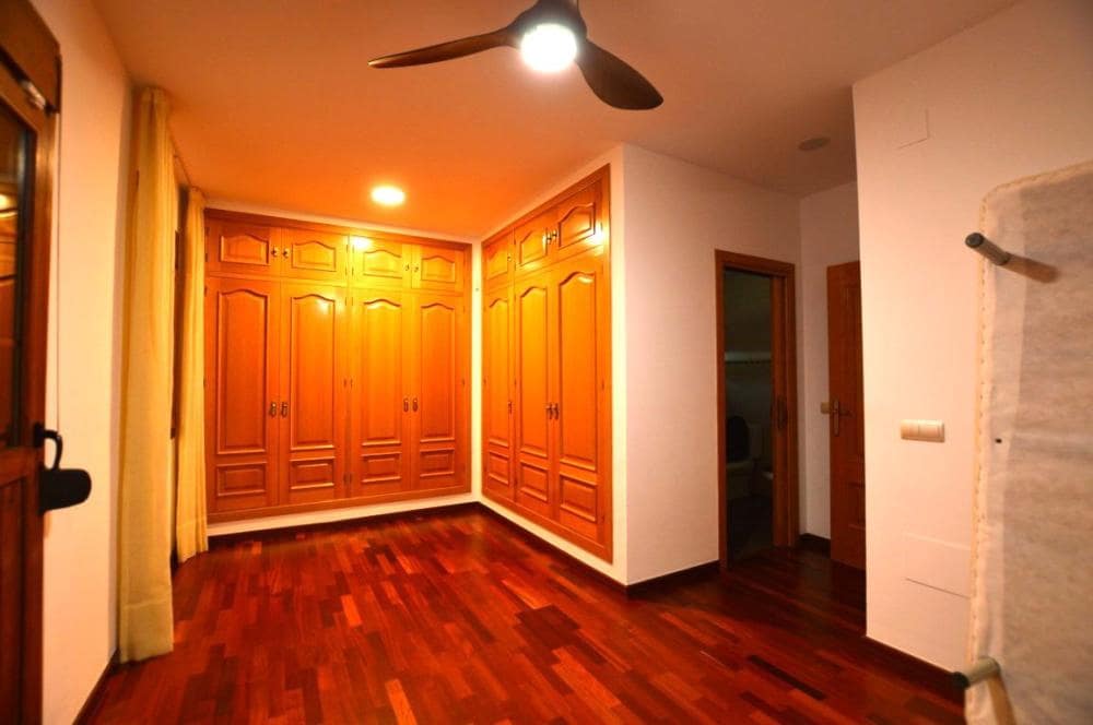 3 bedroom Villa for rent in Alhaurin de la Torre with pool - € 3,000 (Ref: 9733745)