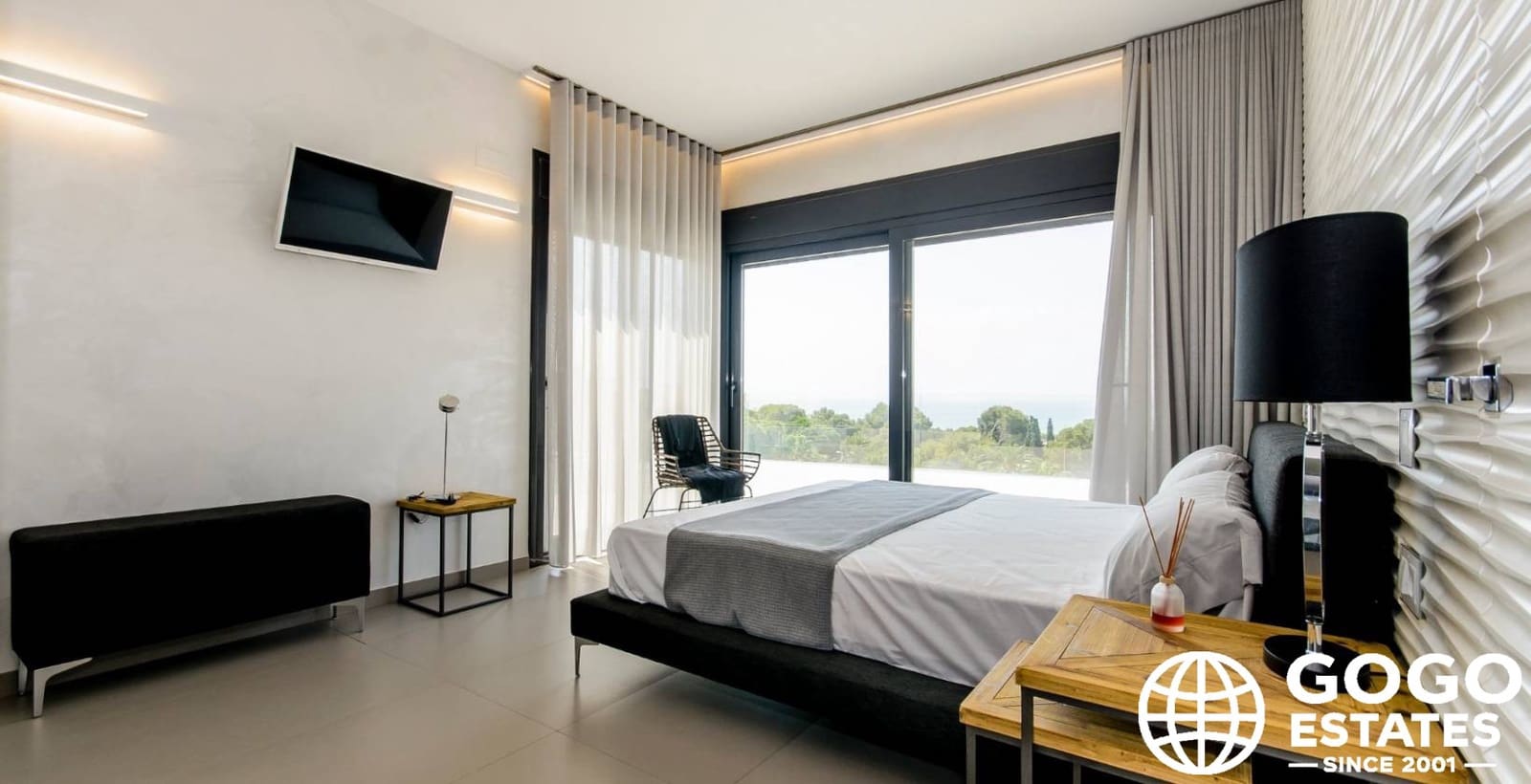 Chalet de 3 habitaciones en Orihuela en venta con piscina garaje - 1.195.000 € (Ref: 10008444)