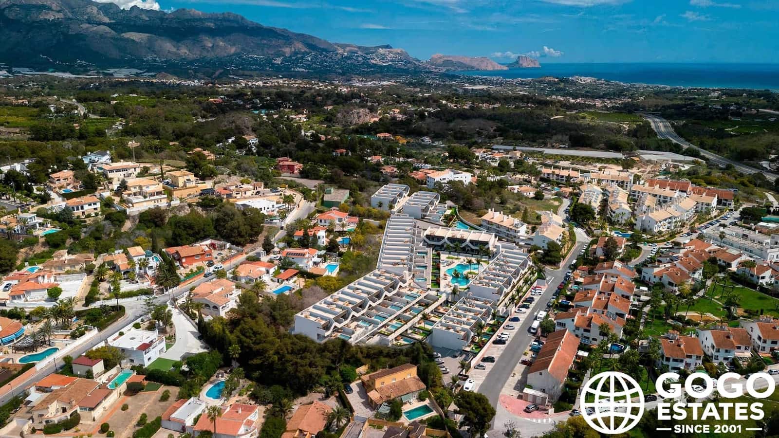 3 soveværelse Bungalow til salg i Alfaz del Pi / L'Alfas del Pi med swimmingpool - € 406.000 (Ref: 10008562)
