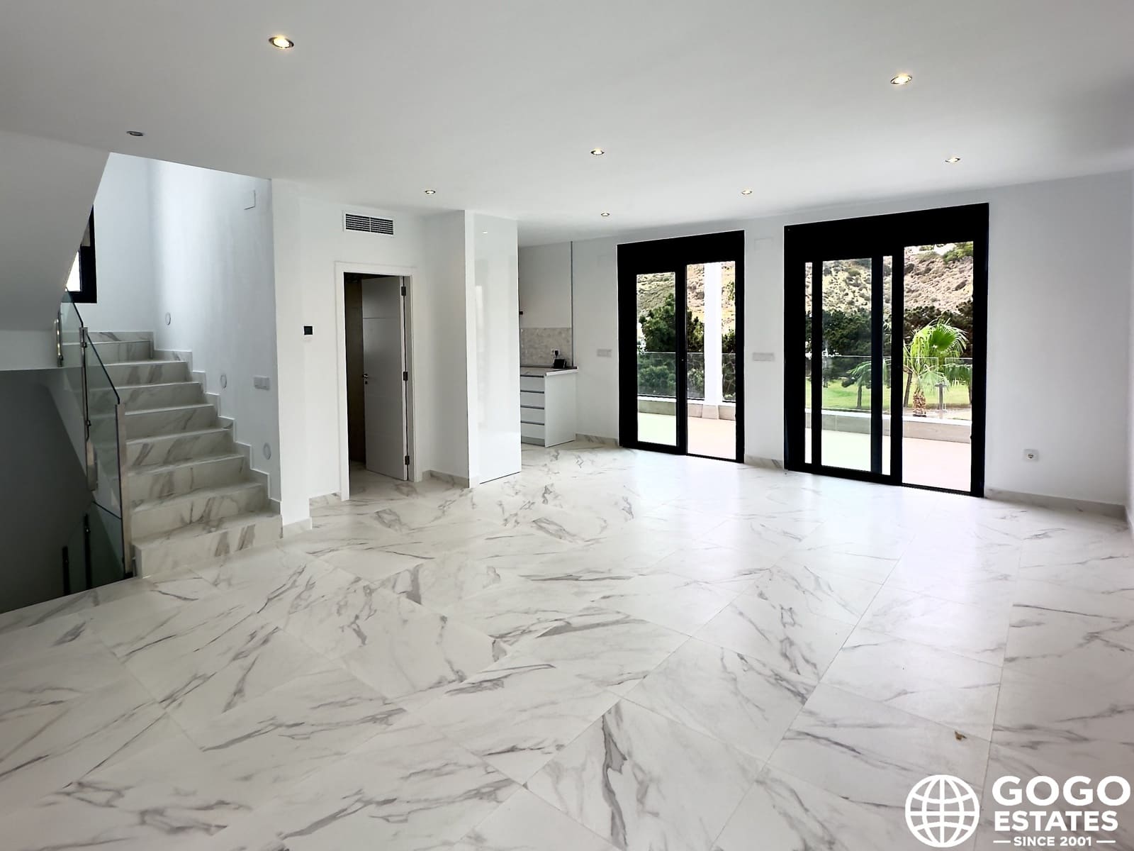 4 bedroom Villa for sale in Ciudad Quesada with pool garage - € 834,000 (Ref: 10008631)