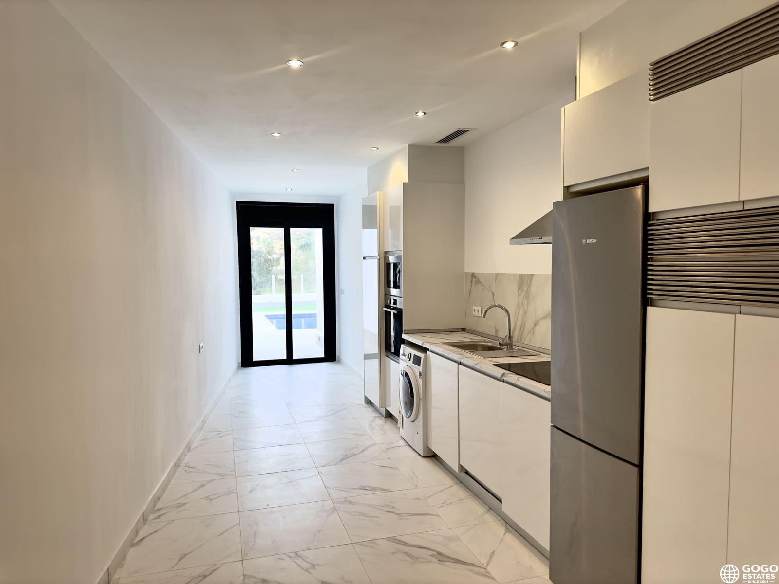 4 bedroom Villa for sale in Ciudad Quesada with pool garage - € 834,000 (Ref: 10008631)