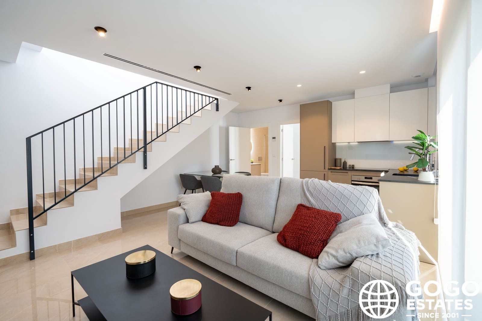 3 sypialnia Dom szeregowy na sprzedaż w Elche / Elx z basenem garażem - 459 000 € (Ref: 10008641)