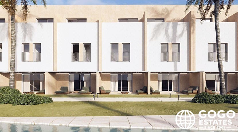 3 bedroom Townhouse for sale in Denia with pool - € 395,000 (Ref: 10008644)