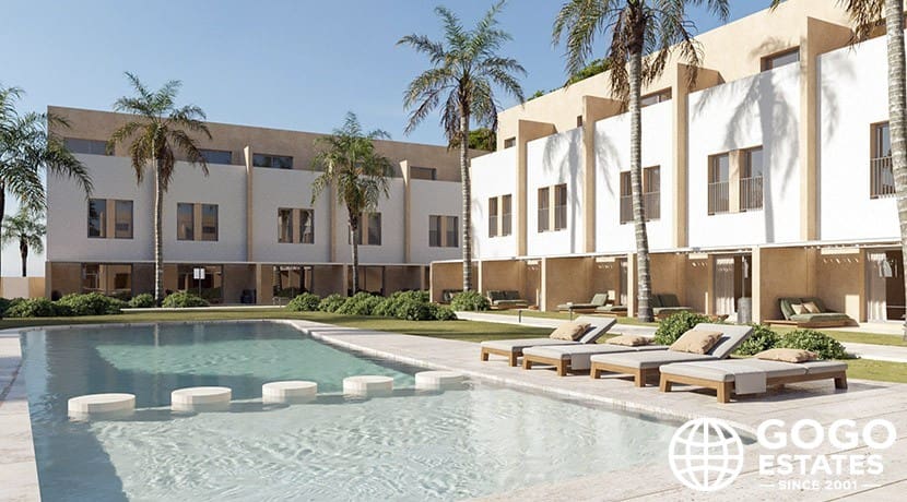 3 bedroom Townhouse for sale in Denia with pool - € 395,000 (Ref: 10008644)