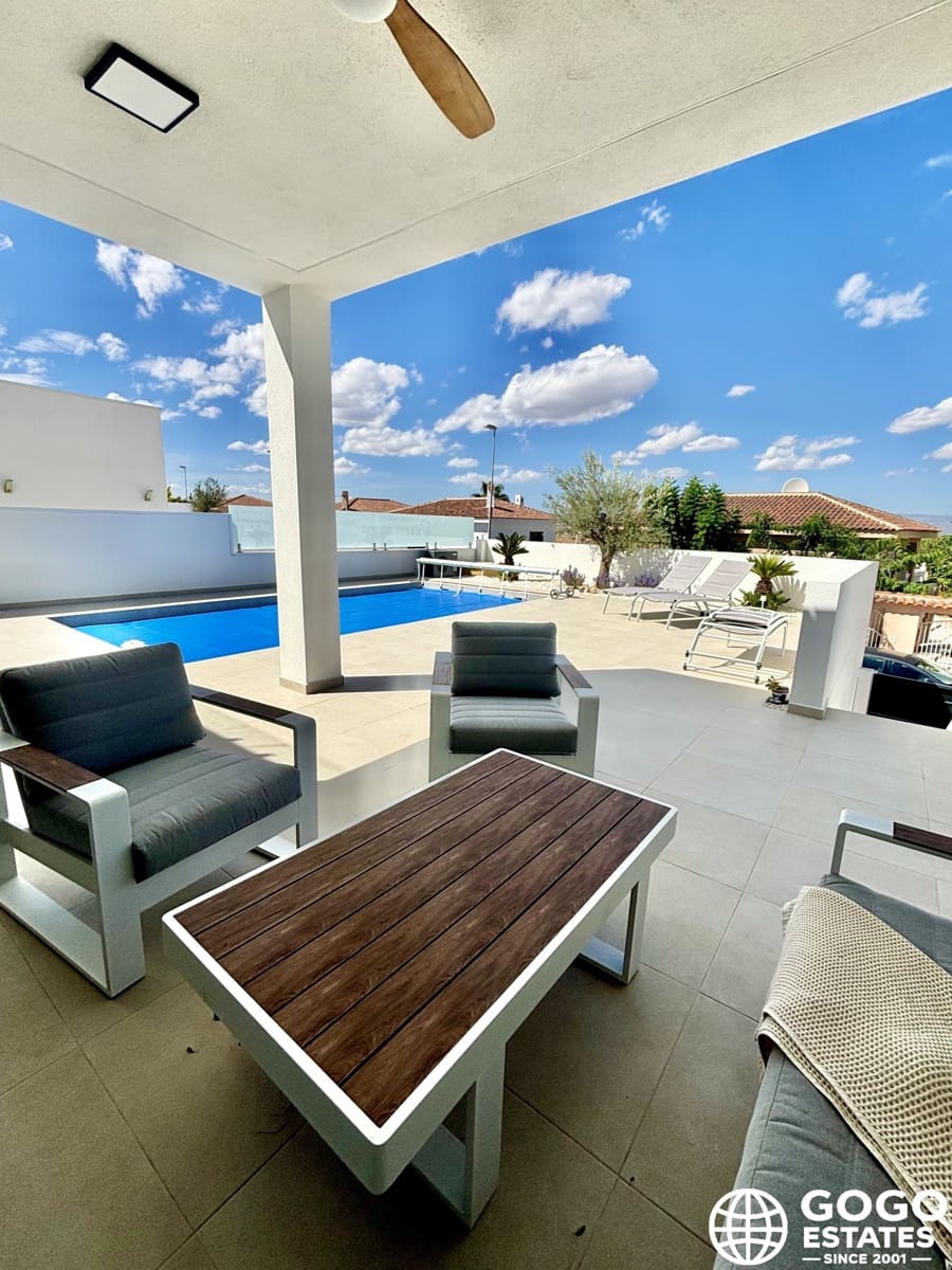 3 chambre Villa/Maison à vendre à Benijofar avec piscine - 589 000 € (Ref: 10008657)