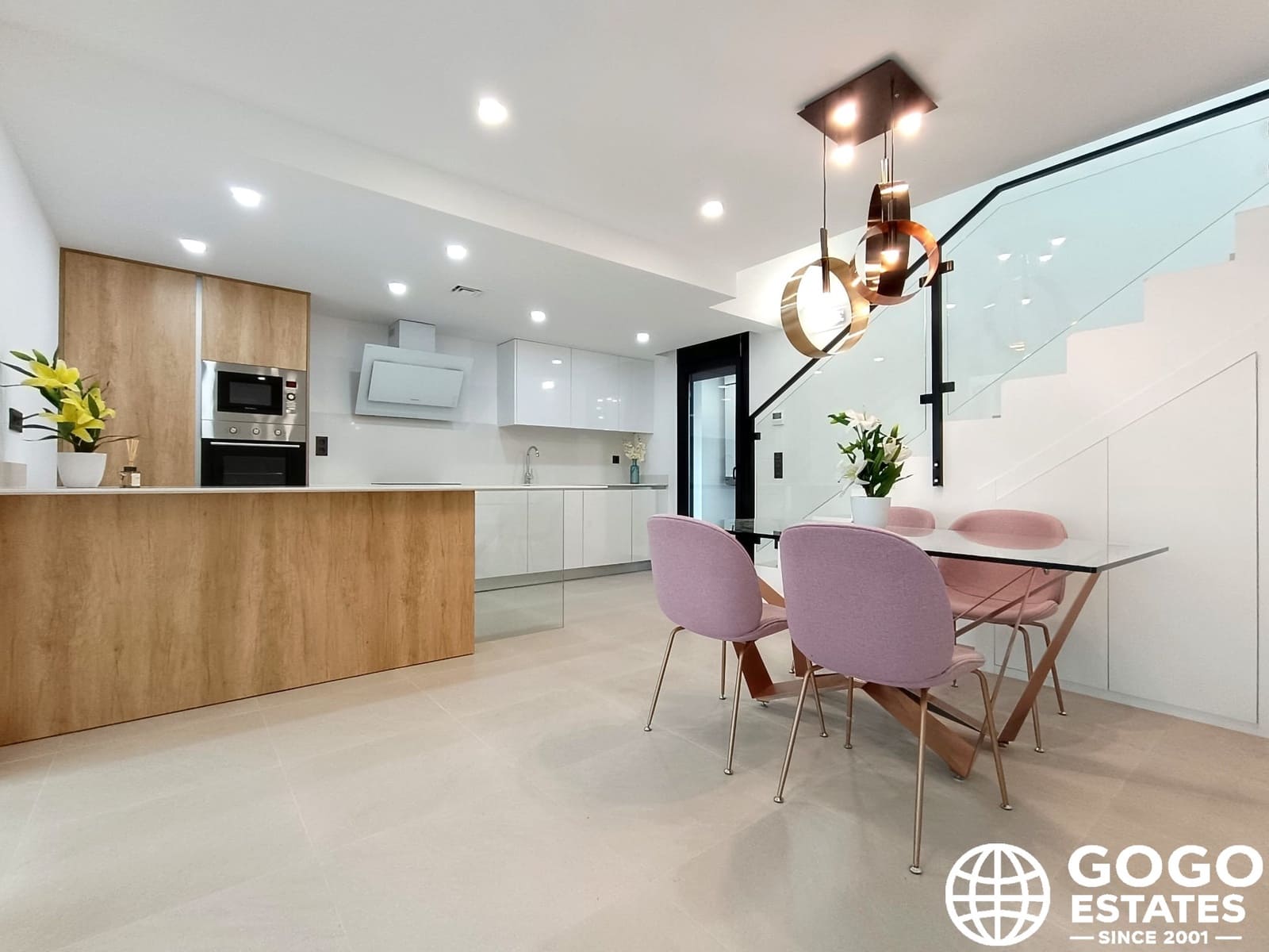 Chalet de 3 habitaciones en Benijófar en venta con piscina - 465.000 € (Ref: 10008694)