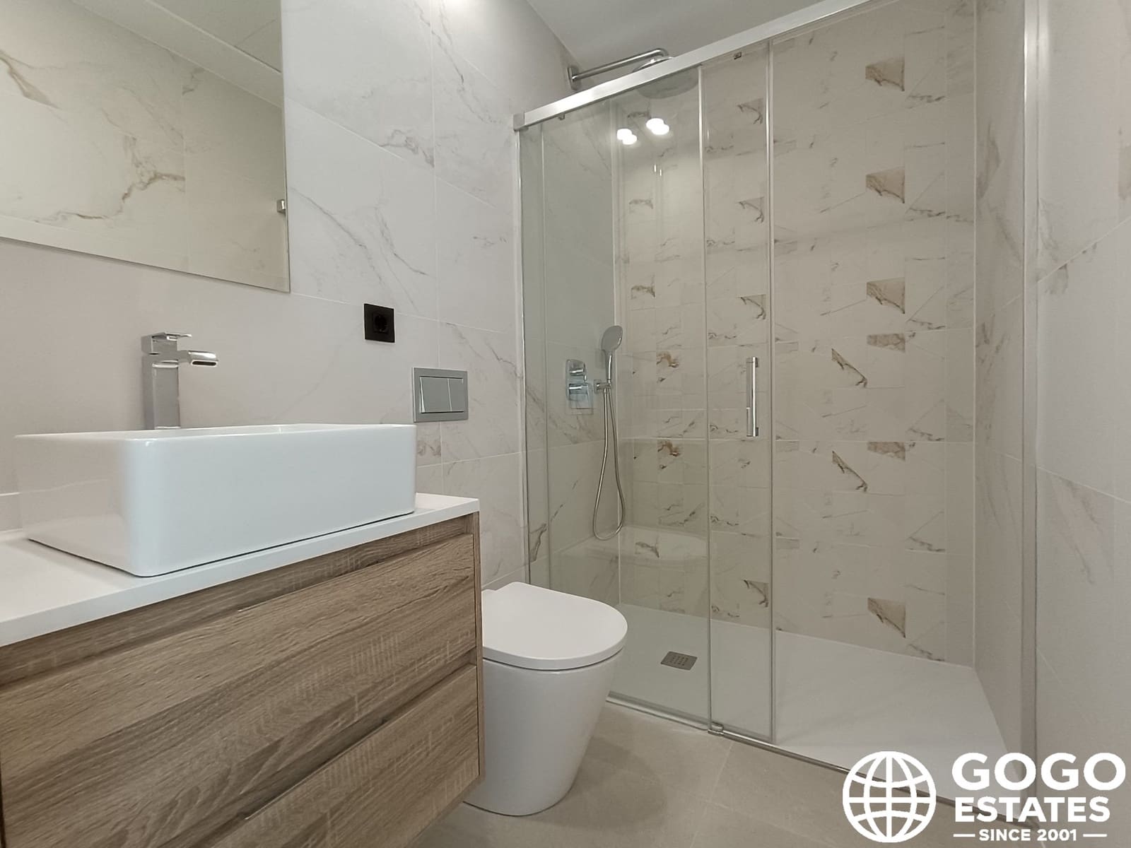 Chalet de 3 habitaciones en Benijófar en venta con piscina - 465.000 € (Ref: 10008694)