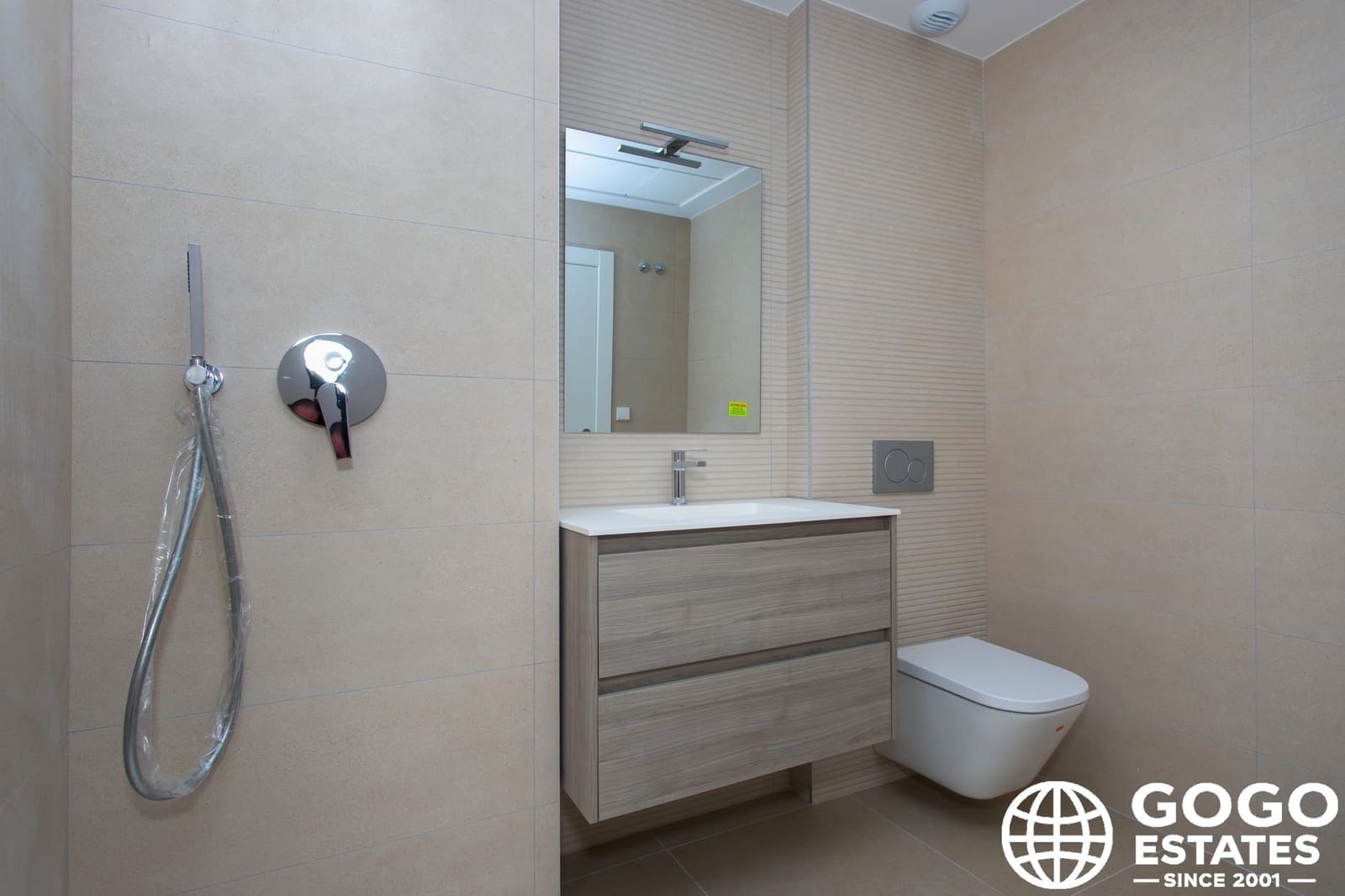 3 bedroom Townhouse for sale in Monforte del Cid with pool garage - € 365,000 (Ref: 10008704)