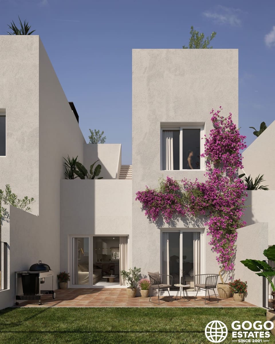 3 bedroom Townhouse for sale in Monforte del Cid with pool garage - € 365,000 (Ref: 10008704)
