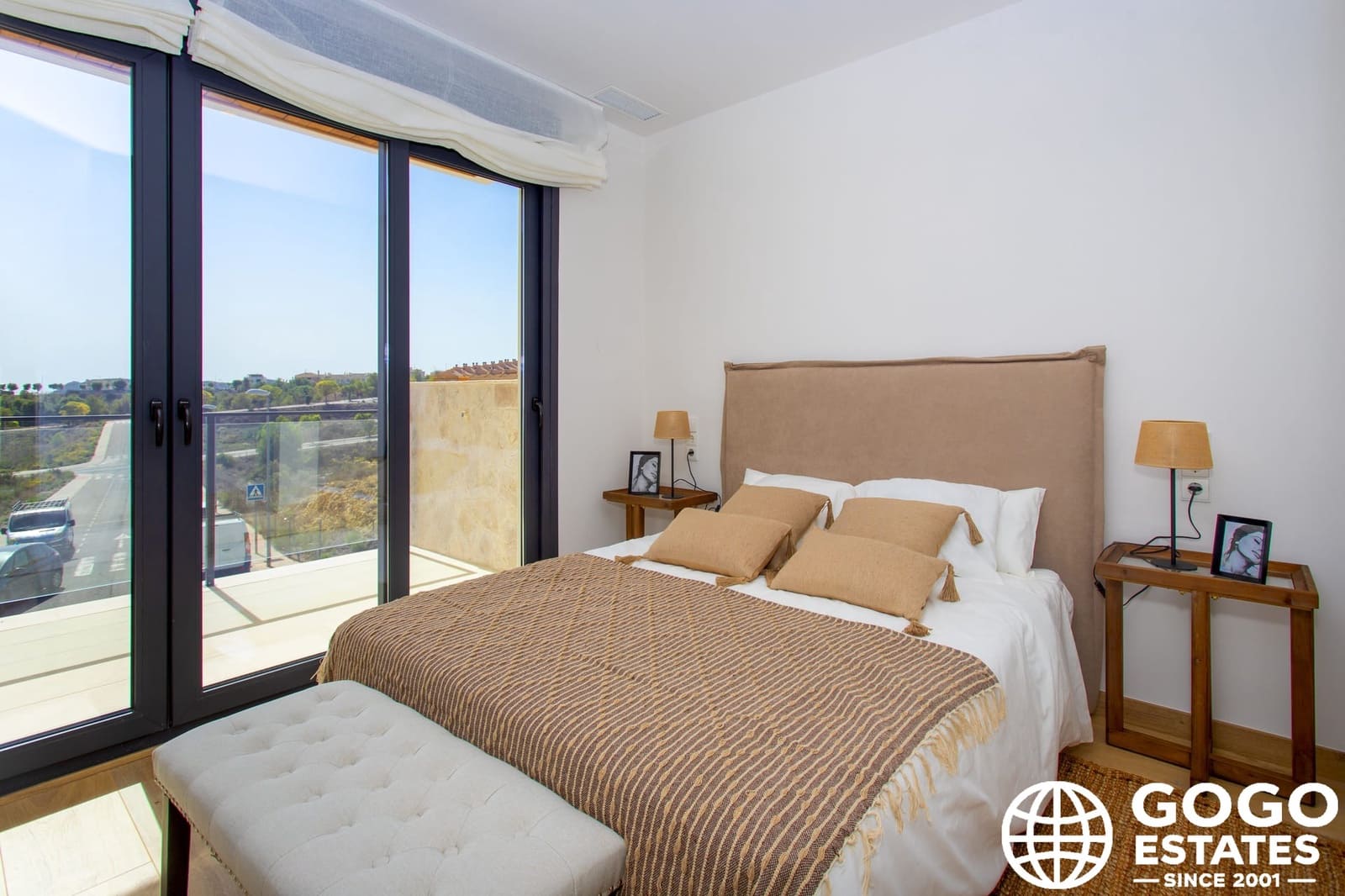 3 bedroom Townhouse for sale in Monforte del Cid with pool garage - € 365,000 (Ref: 10008704)