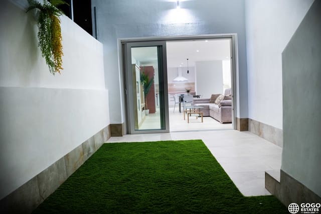 3 bedroom Villa for sale in Ciudad Quesada, Rojales with pool garage - € 598,000 (Ref: 10008706)