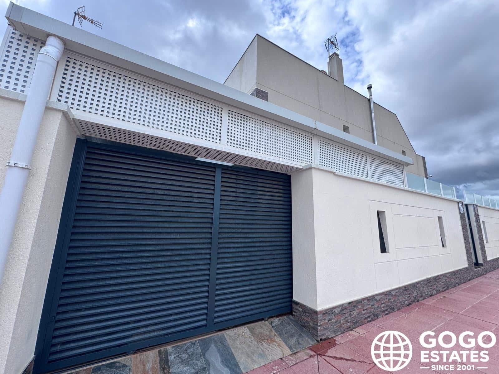Pareado de 3 habitaciones en Santiago de la Ribera en venta con piscina garaje - 290.000 € (Ref: 10011072)
