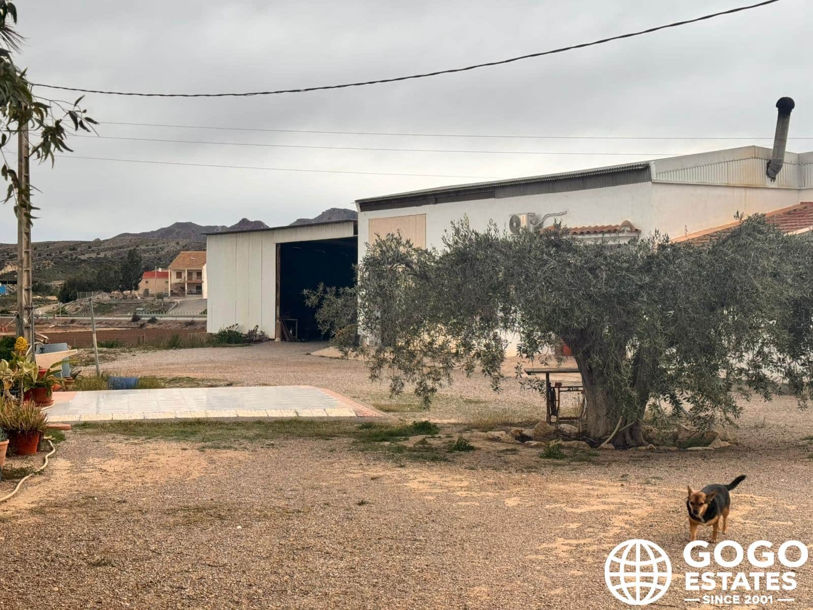 5 bedroom Finca/Country House for sale in Cuevas del Almanzora with garage - € 270,000 (Ref: 10012911)