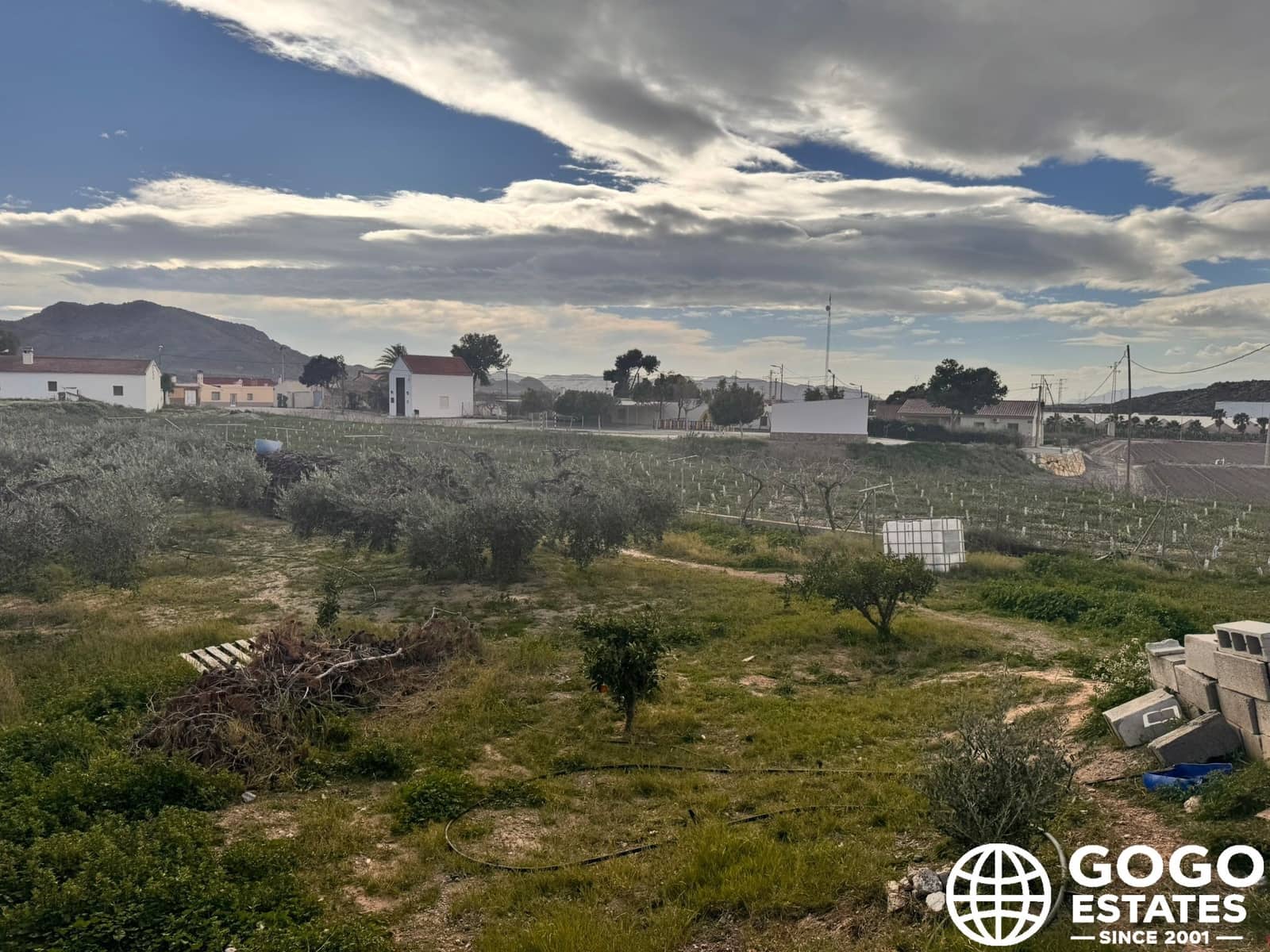 5 bedroom Finca/Country House for sale in Cuevas del Almanzora with garage - € 270,000 (Ref: 10012911)