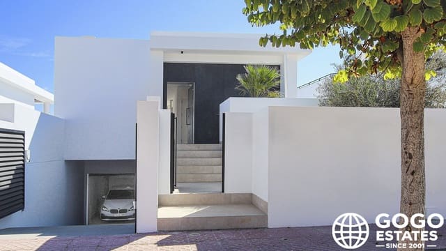 4 camera da letto Villa in vendita in Ciudad Quesada, Rojales con piscina garage - 810.750 € (Rif: 10015136)
