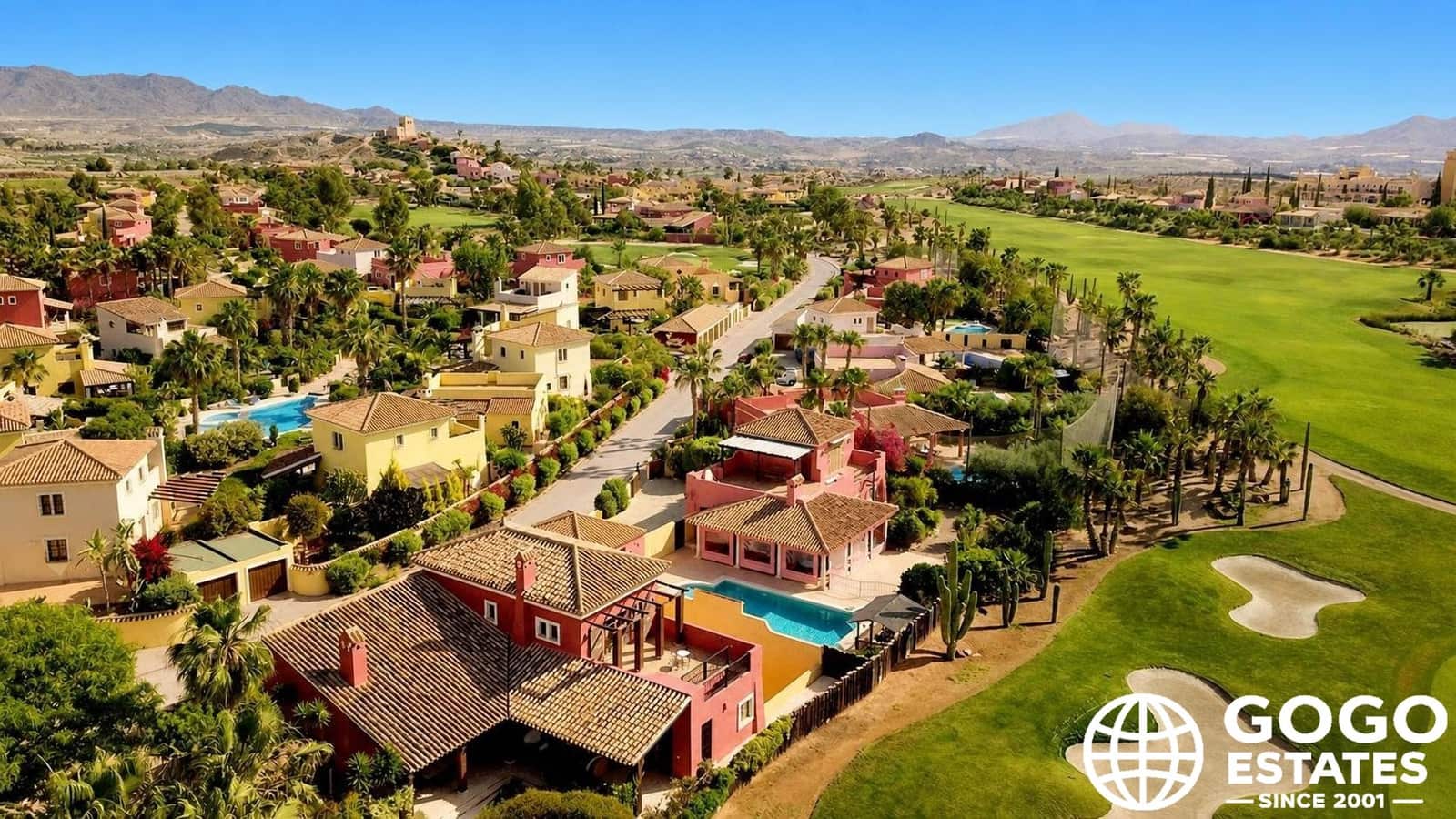 4 soveværelse Villa til salg i Cuevas del Almanzora med swimmingpool garage - € 950.000 (Ref: 10080516)