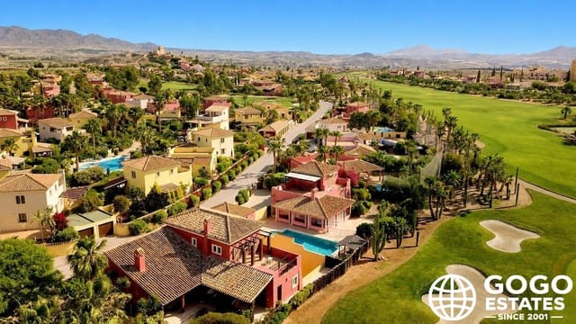 4 soveværelse Villa til salg i Cuevas del Almanzora med swimmingpool garage - € 950.000 (Ref: 10080516)