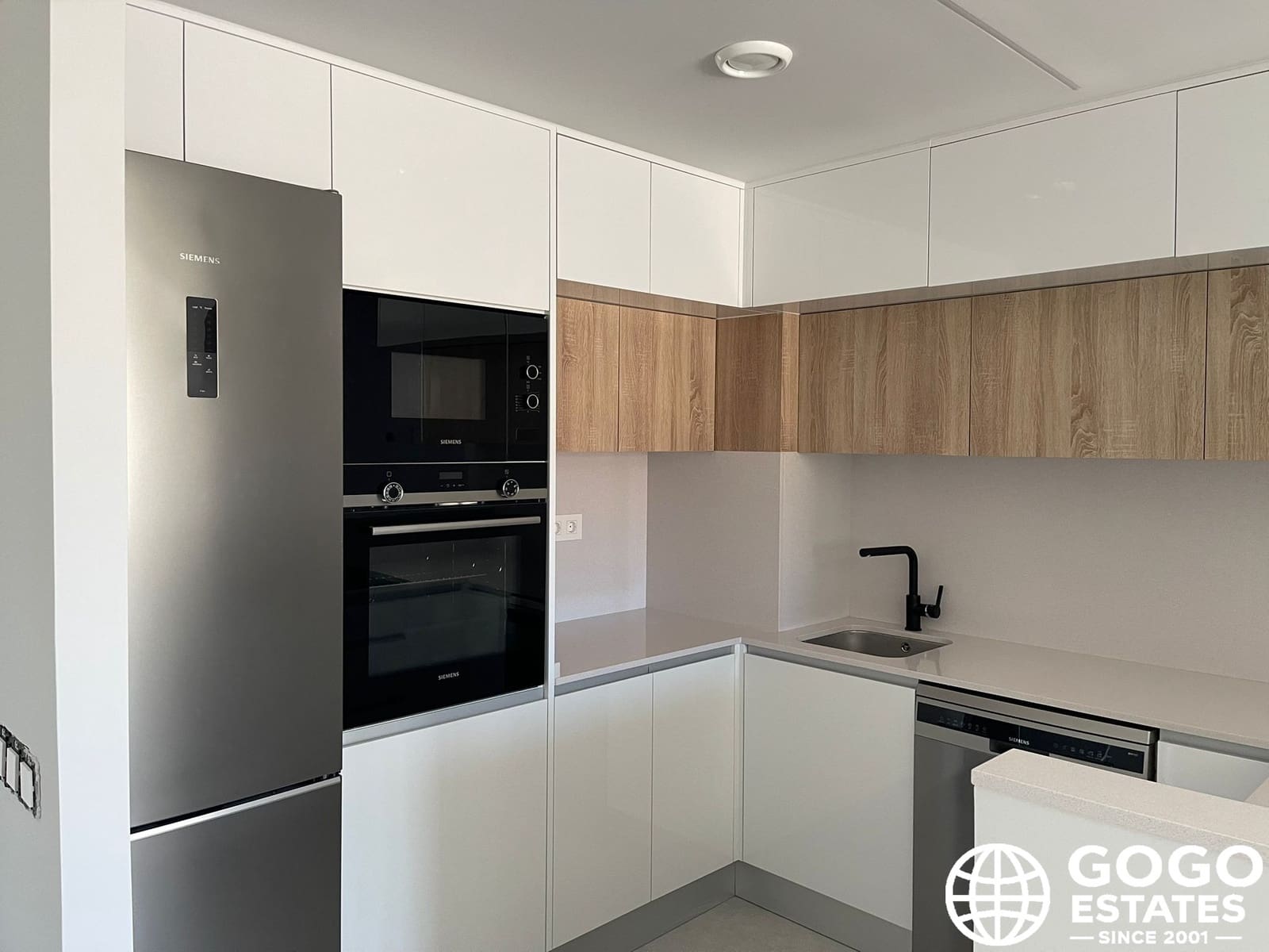 2 slaapkamer Bungalow te koop in Pilar de la Horadada met zwembad garage - € 349.000 (Ref: 10133116)