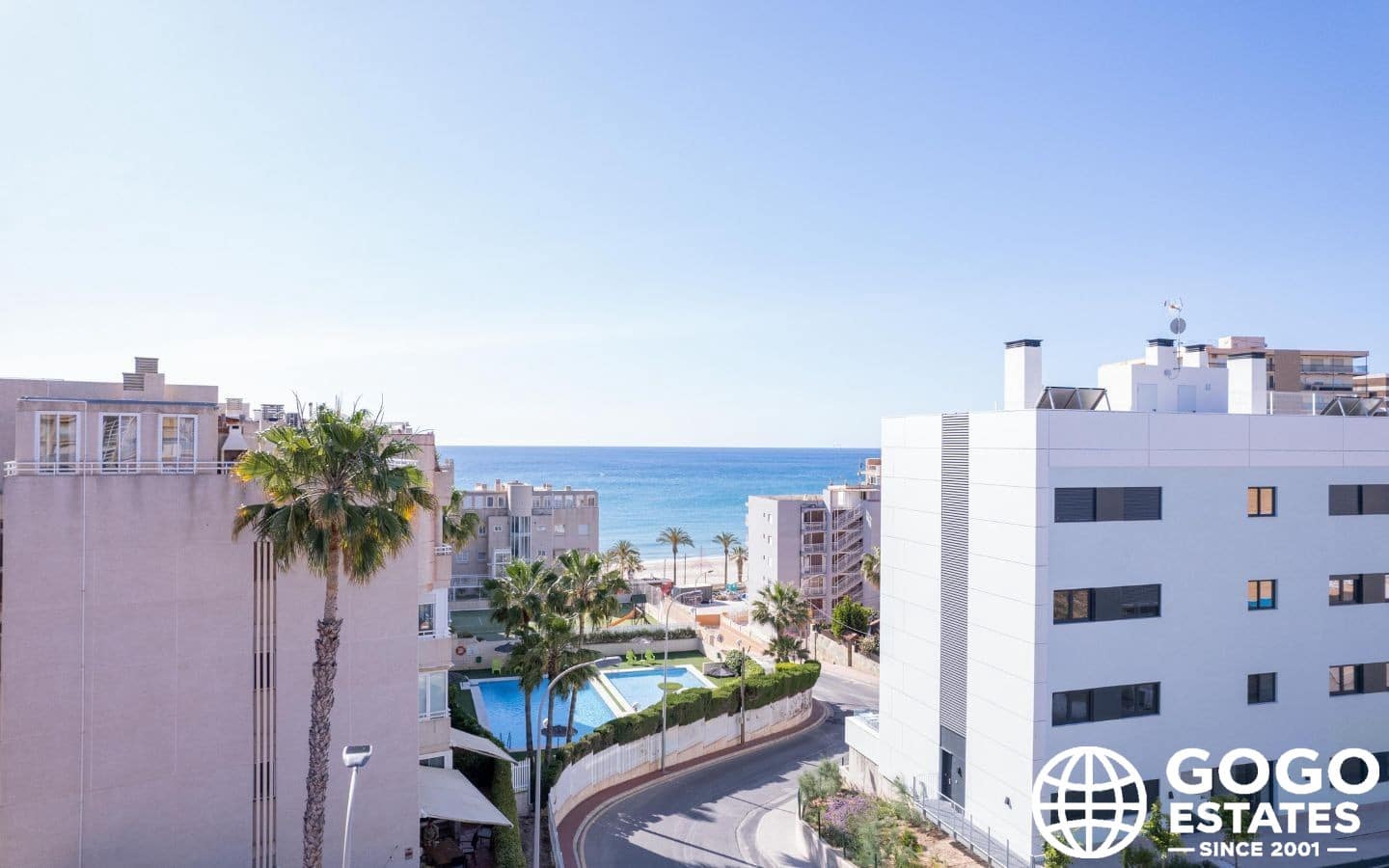 3 slaapkamer Penthouse te koop in El Campello met zwembad - € 600.000 (Ref: 10164284)
