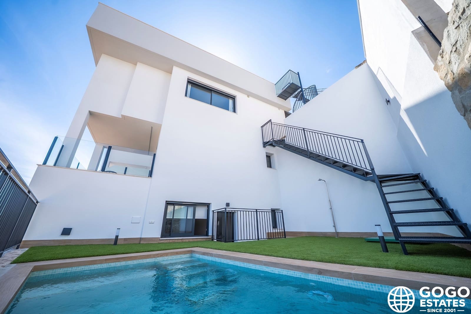 3 bedroom Semi-detached Villa for sale in Algorfa with pool garage - € 495,000 (Ref: 10164307)