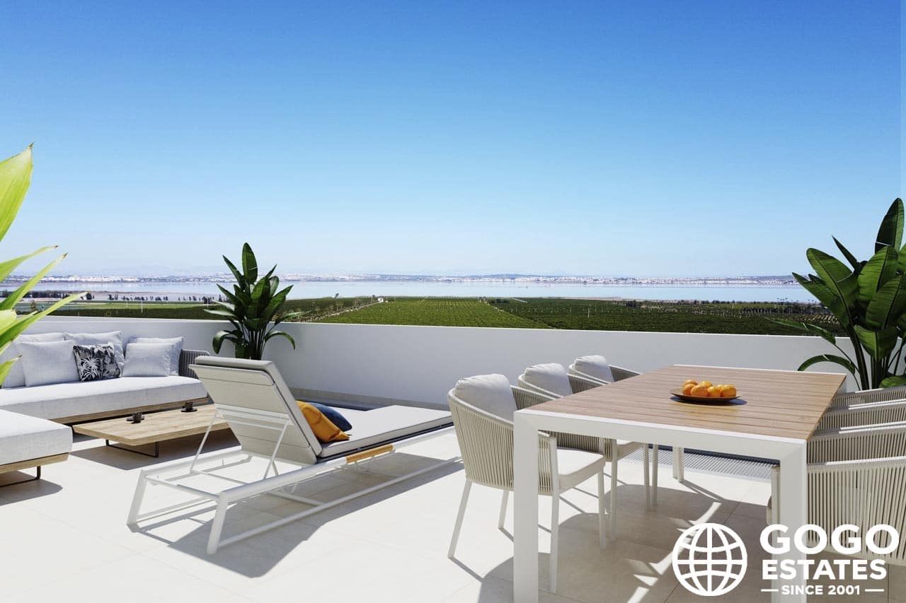 2 chambre Penthouse à vendre à Torrevieja avec piscine garage - 330 000 € (Ref: 10164371)