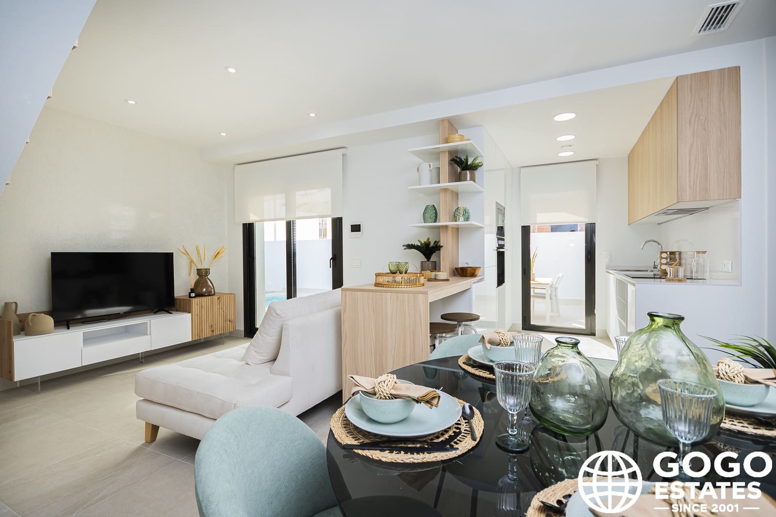 3 quarto Casa em Banda para venda em Torrevieja com piscina garagem - 499 000 € (Ref: 10164403)
