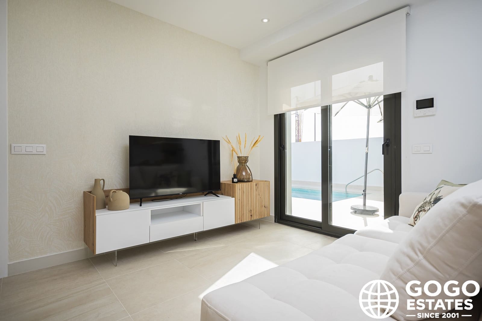 3 quarto Casa em Banda para venda em Torrevieja com piscina garagem - 499 000 € (Ref: 10164403)