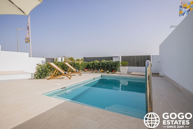 3 quarto Casa em Banda para venda em Los Balcones - Los Altos, Torrevieja com piscina garagem - 499 000 € (Ref: 10164403)