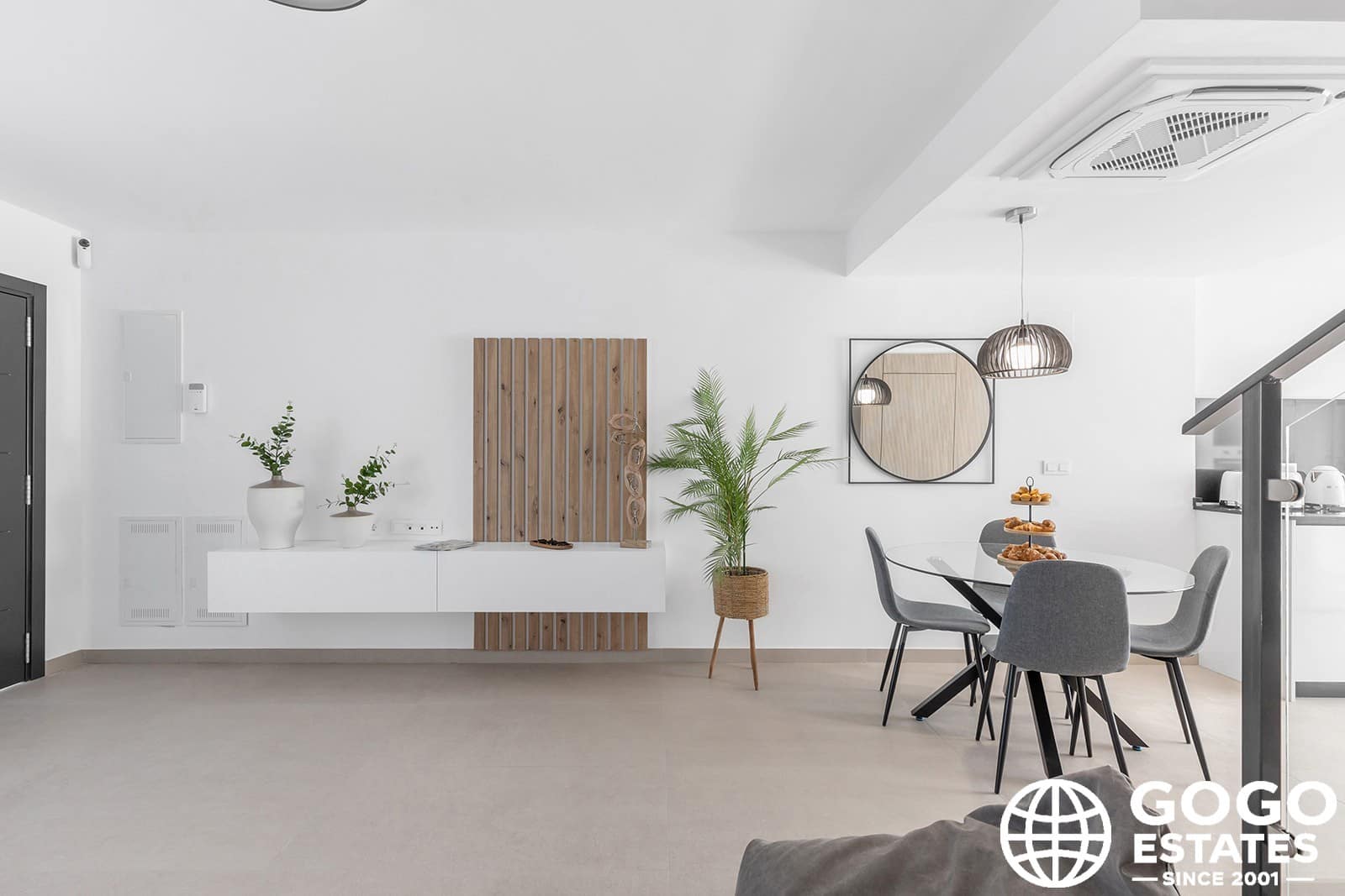 4 soverom Kjedet enebolig til salgs i Rafal med svømmebasseng garasje - € 269 000 (Ref: 10164441)