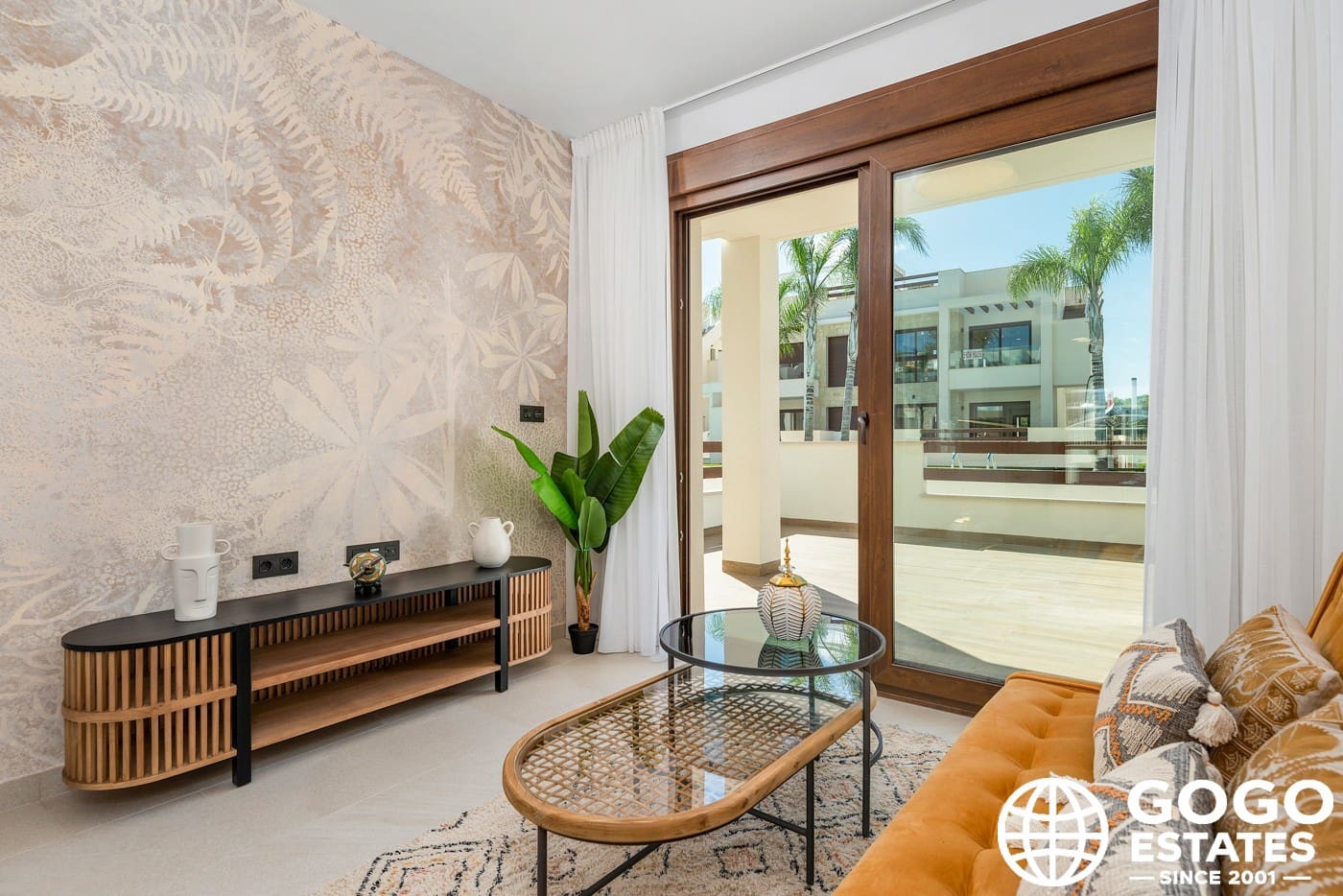 2 soveværelse Bungalow til salg i Torrevieja med swimmingpool garage - € 300.000 (Ref: 10164449)