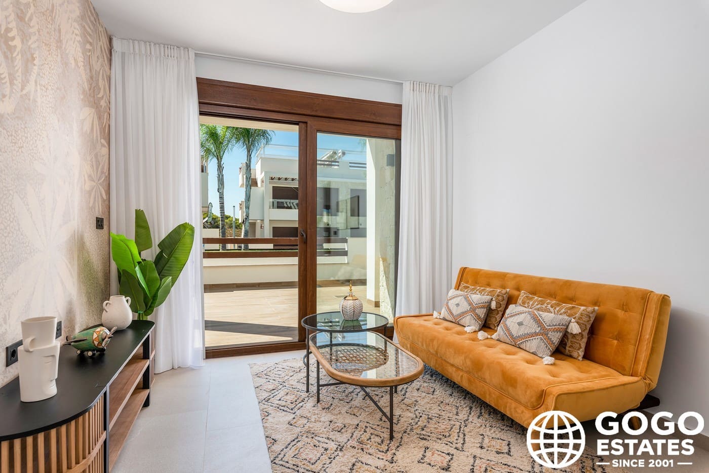 2 soveværelse Bungalow til salg i Torrevieja med swimmingpool garage - € 300.000 (Ref: 10164449)